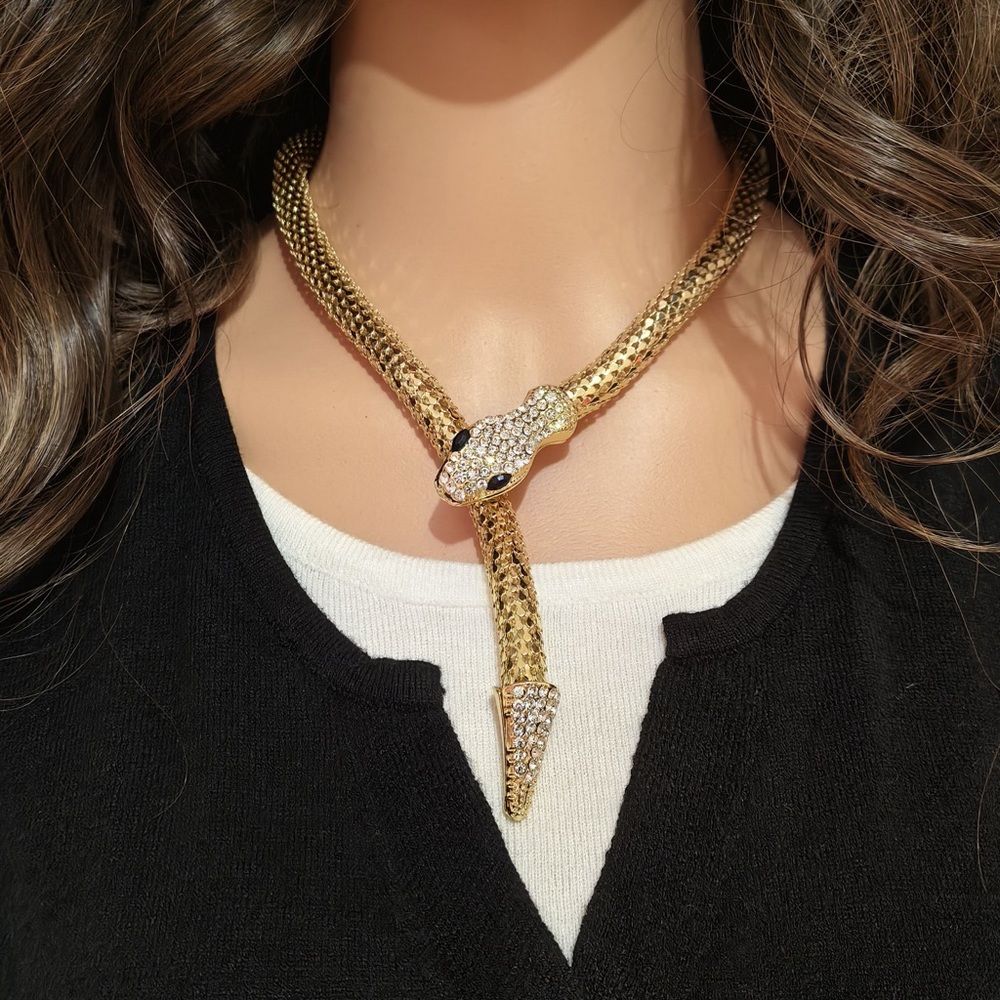 Snake Magnet Necklace Adjustable Length Brand New